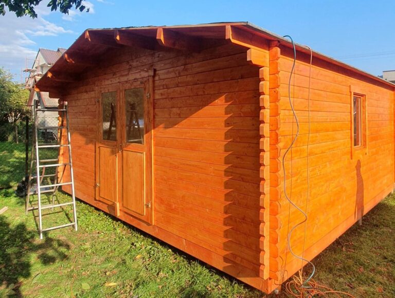 Pěkná praktická chata